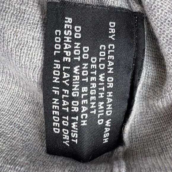 Sutton Cashmere Women’s Size Small Sweater Snap Ruffle Ribbon - Picture 7 of 9